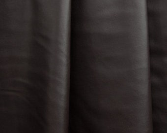 Pleisterstof in effen kleur op polygebreid pvc (bruin) | (2-way stretch/op maat geknipt)