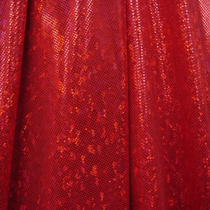 Tissu Spandex en verre brisé rouge avec feuille holographique | (Étirement dans 4 directions/par mètre)