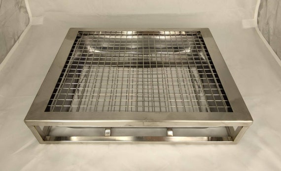 Metal top litter tray