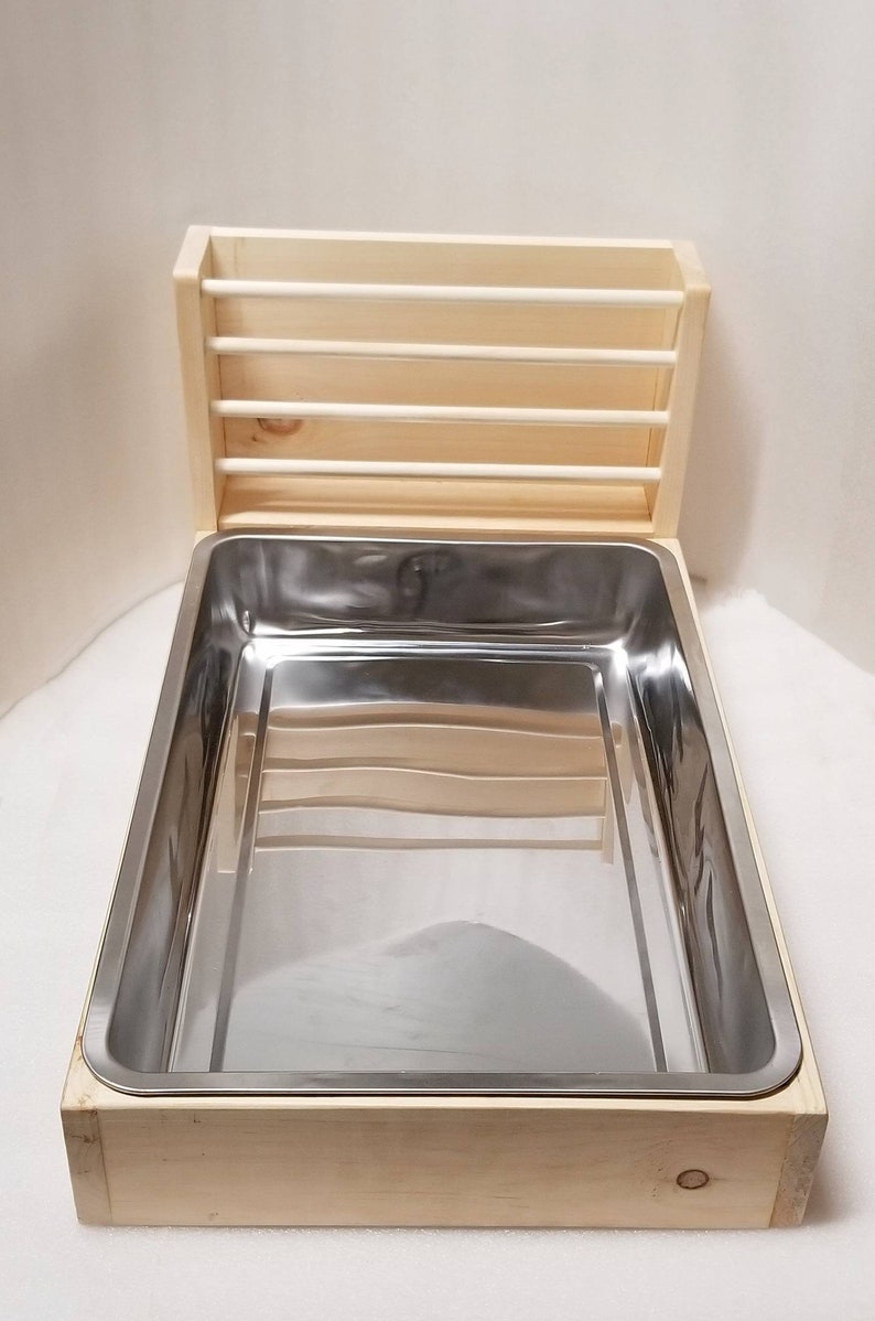 rabbit litter box size