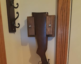 VINTAGE TAXIDERMY Deer Hoof & Antlers Taxidermy Gun Rack on | Etsy