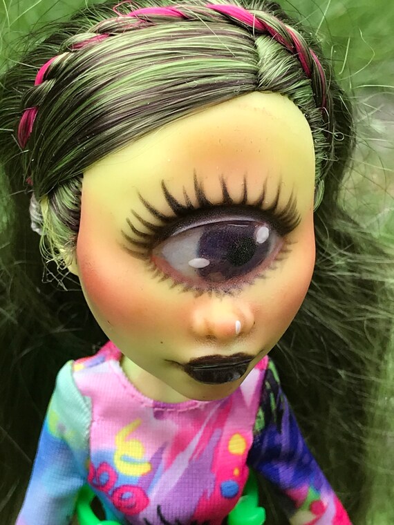 cyclops monster high doll
