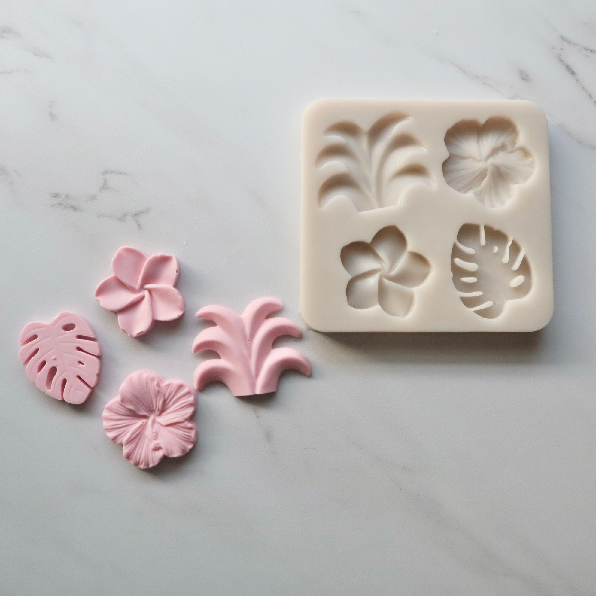 Ripakiya Tropical Flowers Leaves Plumeria Flower Mold Tropical Party Decorations Mold for DIY Chocolate Candy Cake Decorating Silicone Fondant Baking Mould
