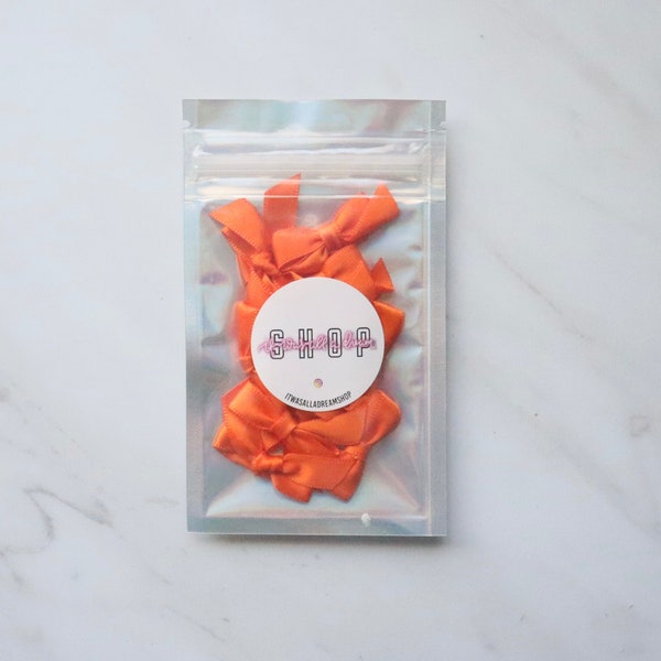 PRE TIED TINY satin bows (orange)