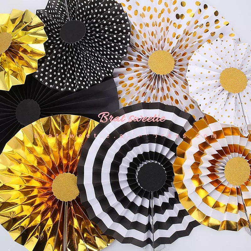 Gold And Black Decor For Party