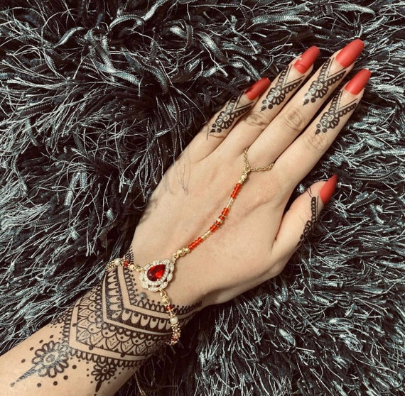 Hand cheap wrist jewelry