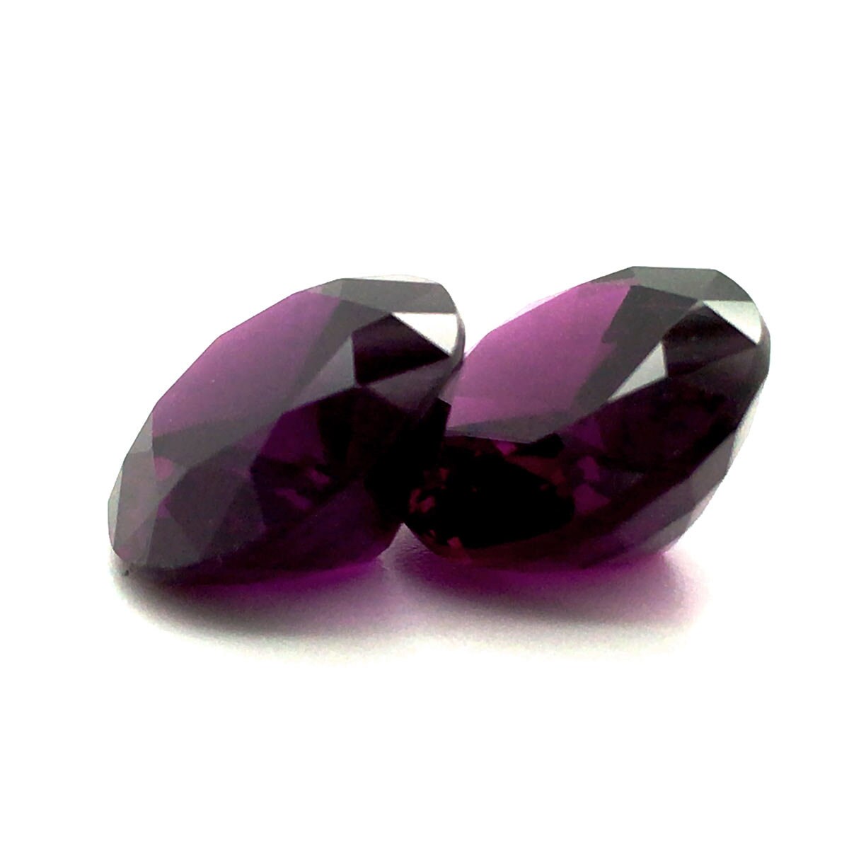 Gemstones, Genuine Purple Matching Pair 19.37 Carats