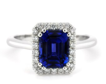 Natural Blue Sapphire 2.48 carats set in 18K White Gold Ring with 0.19 carats Diamonds / GIA Report