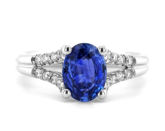 Natural Blue Sapphire 1.33 carats set in 14K White Gold Ring with 0.28 carats Diamonds