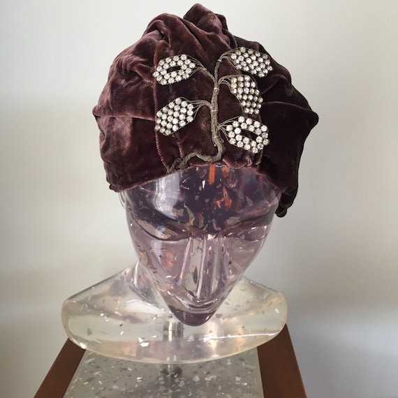 Vintage Velvet Cloche Turban Flapper Hat with Rhin