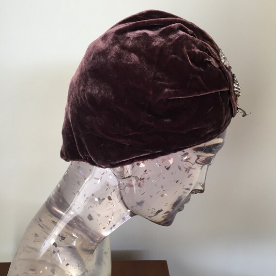 Vintage Velvet Cloche Turban Flapper Hat with Rhi… - image 3
