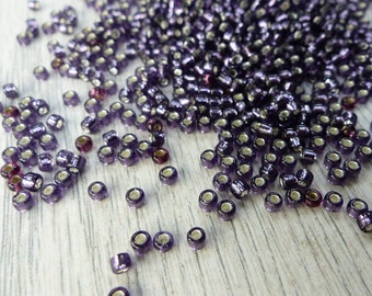 Perles de rocaille en verre doublées d'argent pour l'artisanat et la fabrication de bijoux Violet foncé
