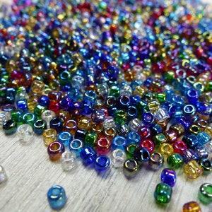 Size 8 Glass Seed Beads for Crafting and Jewelry Making Mixed Iridescent Colours