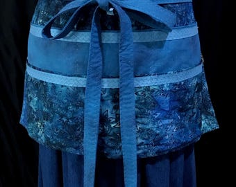 Handmade in USA Batik Teacher Apron: Utility Craft Vendor Apron