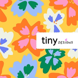 Peut inclure: Un motif floral vibrant avec des fleurs stylisées dans des tons d'orange, de rose, de bleu, de vert et de blanc sur un fond jaune. Le texte "tiny designs" est affiché dans un rectangle blanc.