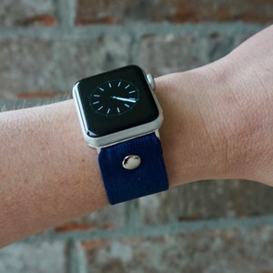 Correa elástica azul marino para Apple Watch, de KaylieFryCreative