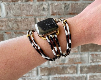 Bracciale Apple Watch con cinturino leopardato bianco e chiusura