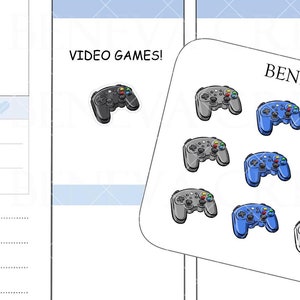 Puede incluir: Una hoja de pegatinas con 12 mandos de videojuegos de diferentes colores. Los mandos son de color negro, blanco, rojo y azul. La hoja está etiquetada con "Beneva Creations" y "DL-303".