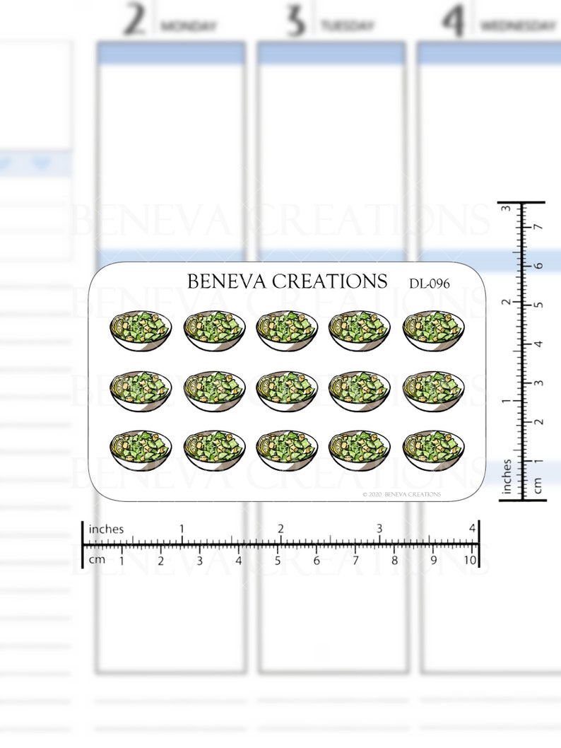 Pu&ograve; includere: Un foglio di 12 adesivi con un'illustrazione disegnata a mano di una ciotola di insalata. Gli adesivi sono progettati per l'uso in un planner o un diario. Gli adesivi hanno un diametro di 2,5 cm.