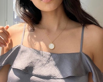 Engelenketting/parelmoerengelketting/ Gelaagdheid/ Cherubijnhangerketting/ Perfect voor haar. NO1O