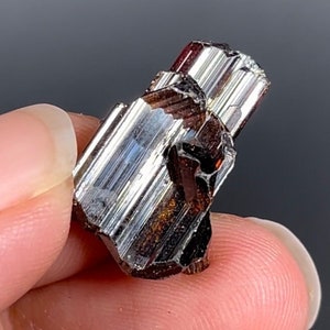 TWINNED Rutile • Diamantina, Minas Gerais, Brazil • ex Romero - 70s material