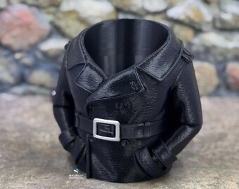 3D Printed Black Trenchcoat Can Cozy