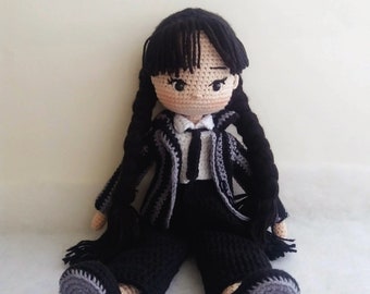 Häkelanleitung für Puppe in Mittwoch Kleidung, Häkelanleitung für Puppe mit Outfit, Amigurumi Puppenanleitung, PDF Anleitung auf Englisch