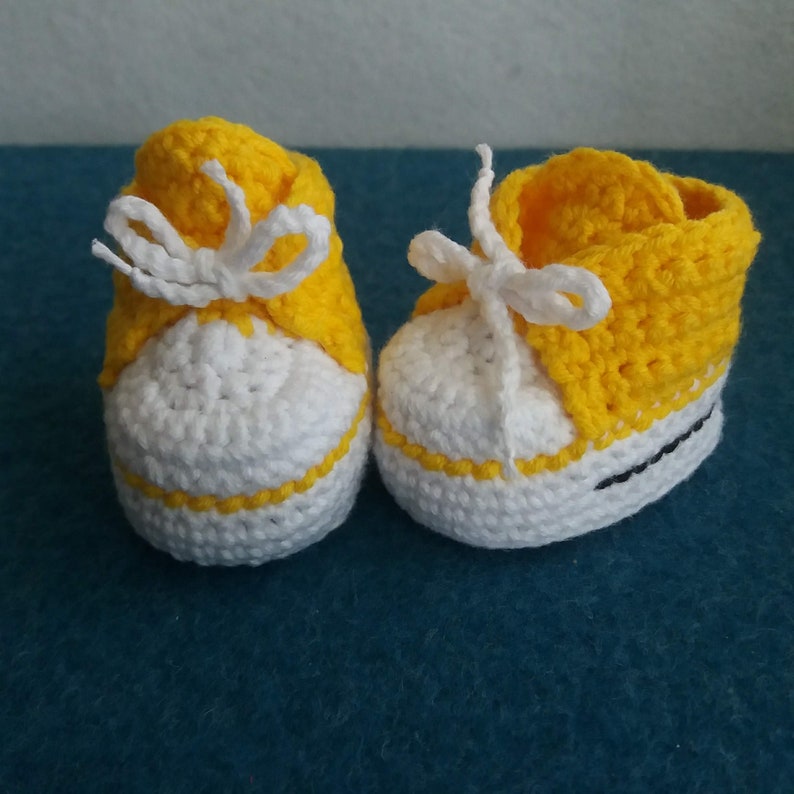 Crochet Pattern for Doll Shoes Sneakers, PDF Pattern in English, Shoes Pattern with 2 versions of soles. image 6