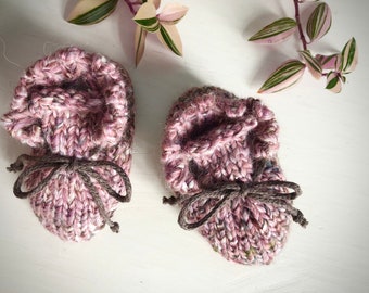 Tweed Pink booties of alpaca baby, merino wool and silk Knit shoes Autumn Winter Natural Newborn Shower gift Girl Boy Clothes Unisex Boots