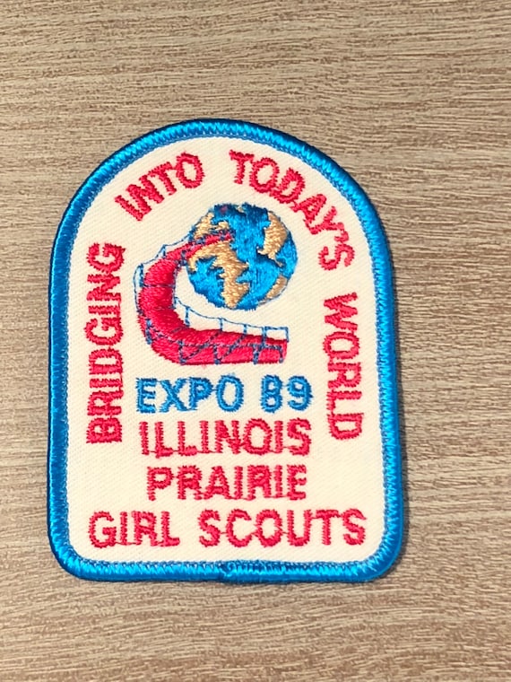 girl scout badge/patch - image 1