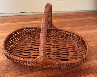 Vintage Woven Basket With Handle - Oval Shape - Rustic Home Decor
