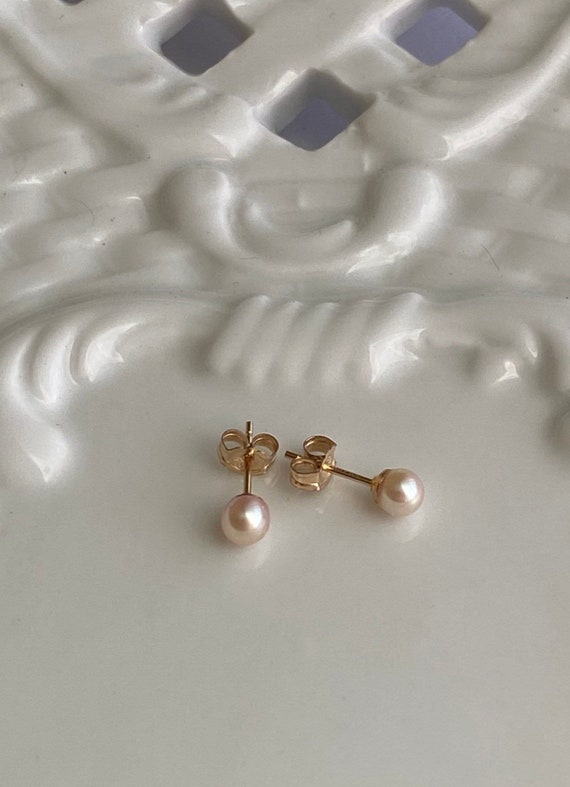 Japanese saltwaterAKOYA pearl earrings - 3.6mm Go… - image 1