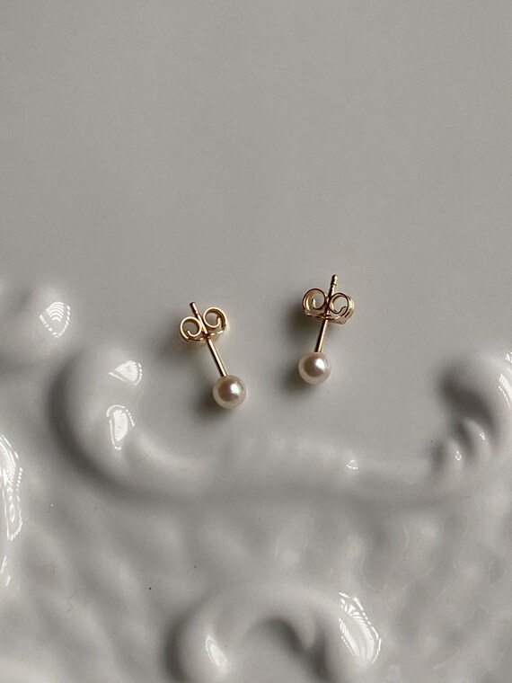 Japanese saltwater Akoya pearl - 3.4mm earrings -… - image 3