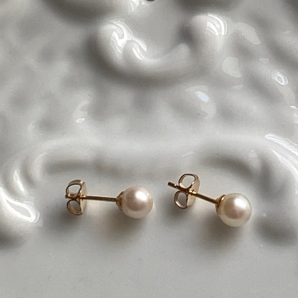 Japanese Saltwater Akoya Pearl Studs - 5.1mm earrings - highly iridescent nacres- pink undertones - 14k Gold filled posts - Century pearls