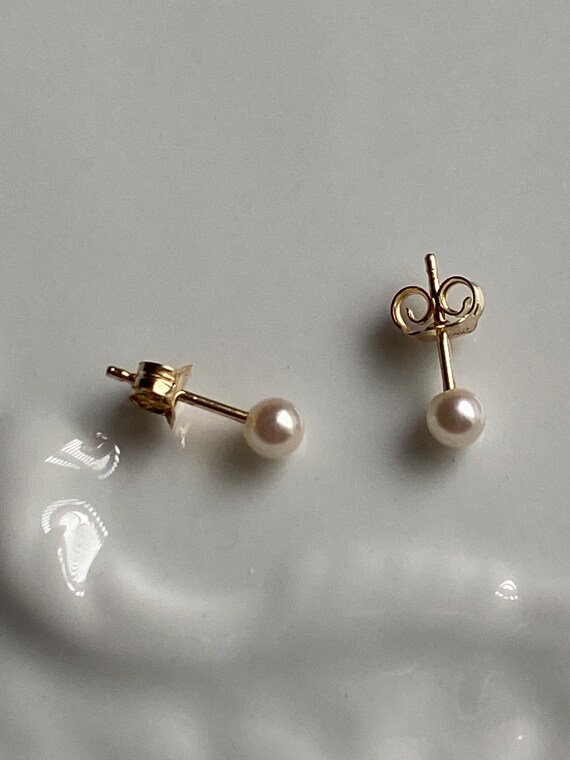 Japanese saltwater Akoya pearl - 3.4mm earrings -… - image 9