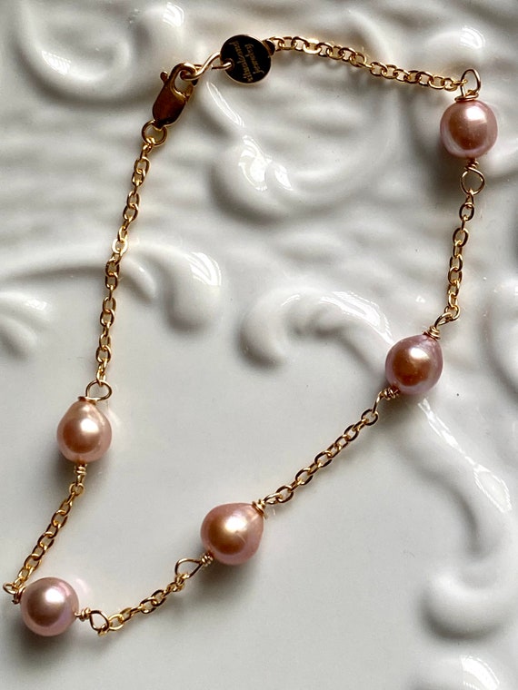 Tin Cup pearl bracelet 8mm pink highly iridescent f… Gem