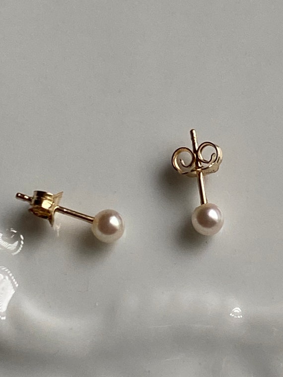 Japanese saltwater Akoya pearl - 3.4mm earrings -… - image 6