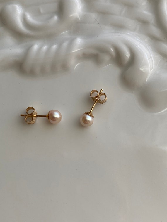 Japanese saltwaterAKOYA pearl earrings - 3.6mm Go… - image 7