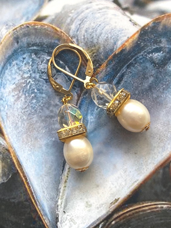 14k Gold-filled Lever Back Earrings Crystal and Cultured Freshwater Pearl 14k Gold-filled Lever Back Earrings Crystal and Cultured Freshwater Pearl