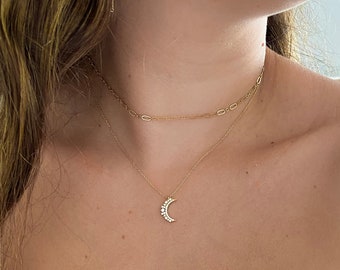 Gold Moon Pendant Necklace, Girlfriend Christmas Gift Delicate Necklace, Dainty Jewelry Gift for Her Christmas, Christmas Gift for Women