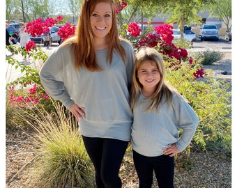 Mom and me slouchy sweater | pull over sweater | waffle knit sweater | mommy and me outfits | matching | winter style | cozy |