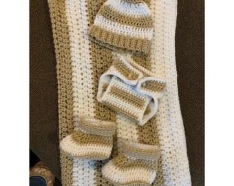 Crochet Newborn Baby Hat Diaper Cover Booties and Blanket Outfit Gift Set