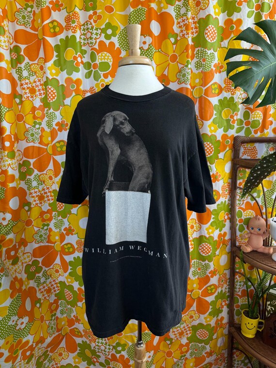 Vntg 1987 William Wegman in the Box Art Dog Statue Black Shirt 