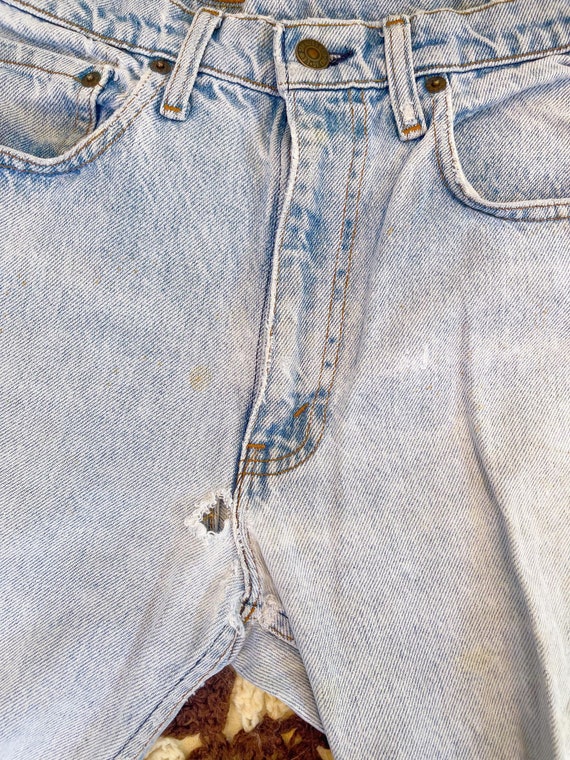 Vntg 80s 90s Light Wash Destroyed Levi Jeans - Kn… - image 7