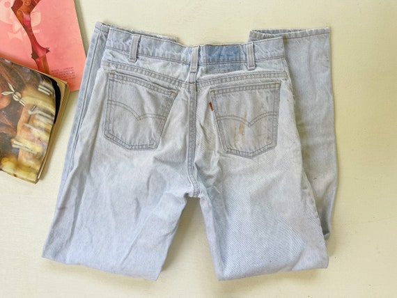 80s 90s Levi’s Jeans — Vntg Denim — 28” Waist — M… - image 9