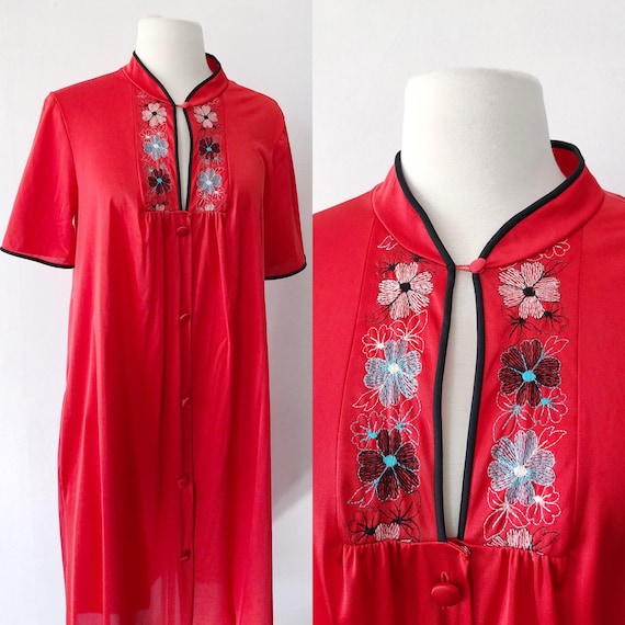 Vintage 70s Oriental Womens Nightgown Small Red F… - image 1