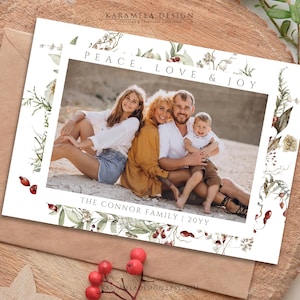 Plantilla de tarjeta fotográfica navideña editable / Diseño elegante de flores silvestres estilo bohemio para Canva