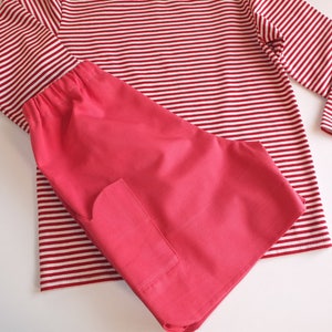 SHORT pour fille, en COTON BIOLOGIQUE, coloris rouge-corail-clair, revers et 2 poches fantaisie. Taille 6 ans 2ans, 4ans, 8 ans image 3
