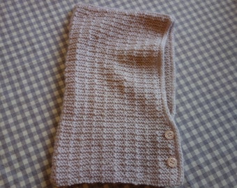 Knitted balaclava/hood pattern, for baby, scalable size 3-24 months. Explanations in French.