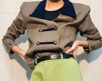 Blazer scozzese vintage anni '80: marrone e nero, vestibilità strutturata, taglia S/M